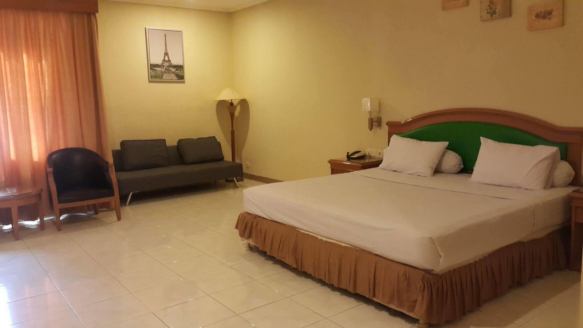 Hotel Maricaya มากาซาร์ ภายนอก รูปภาพ