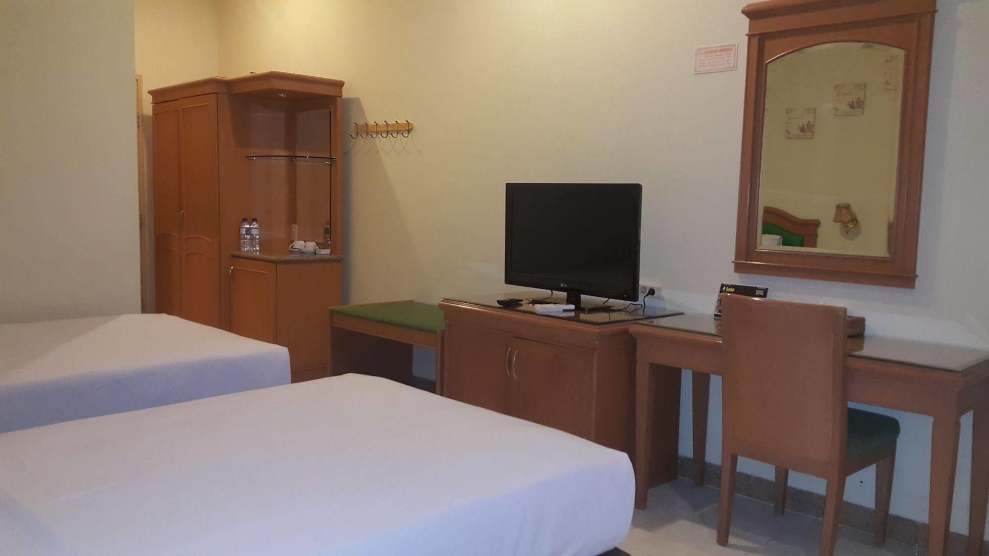 Hotel Maricaya มากาซาร์ ภายนอก รูปภาพ
