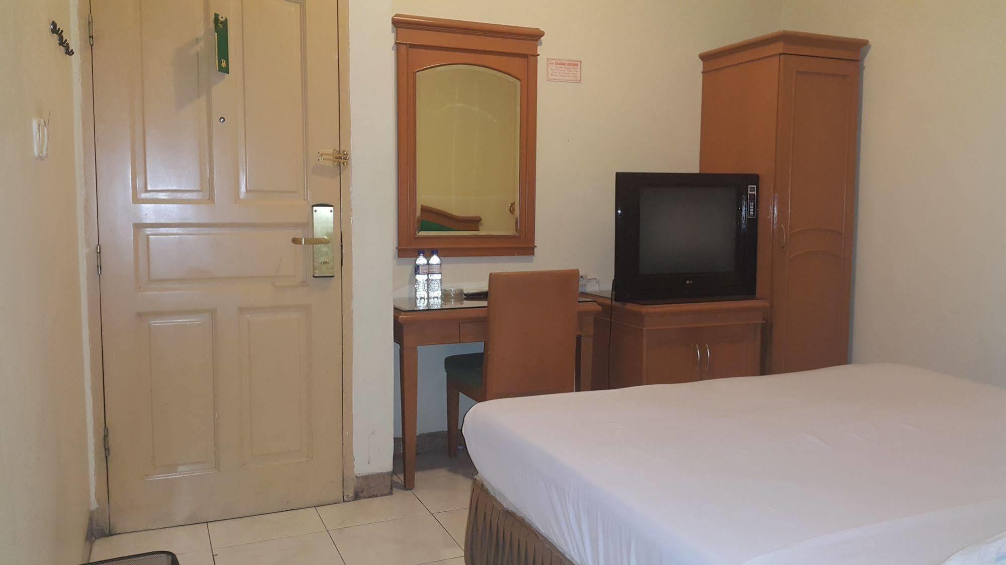 Hotel Maricaya มากาซาร์ ภายนอก รูปภาพ