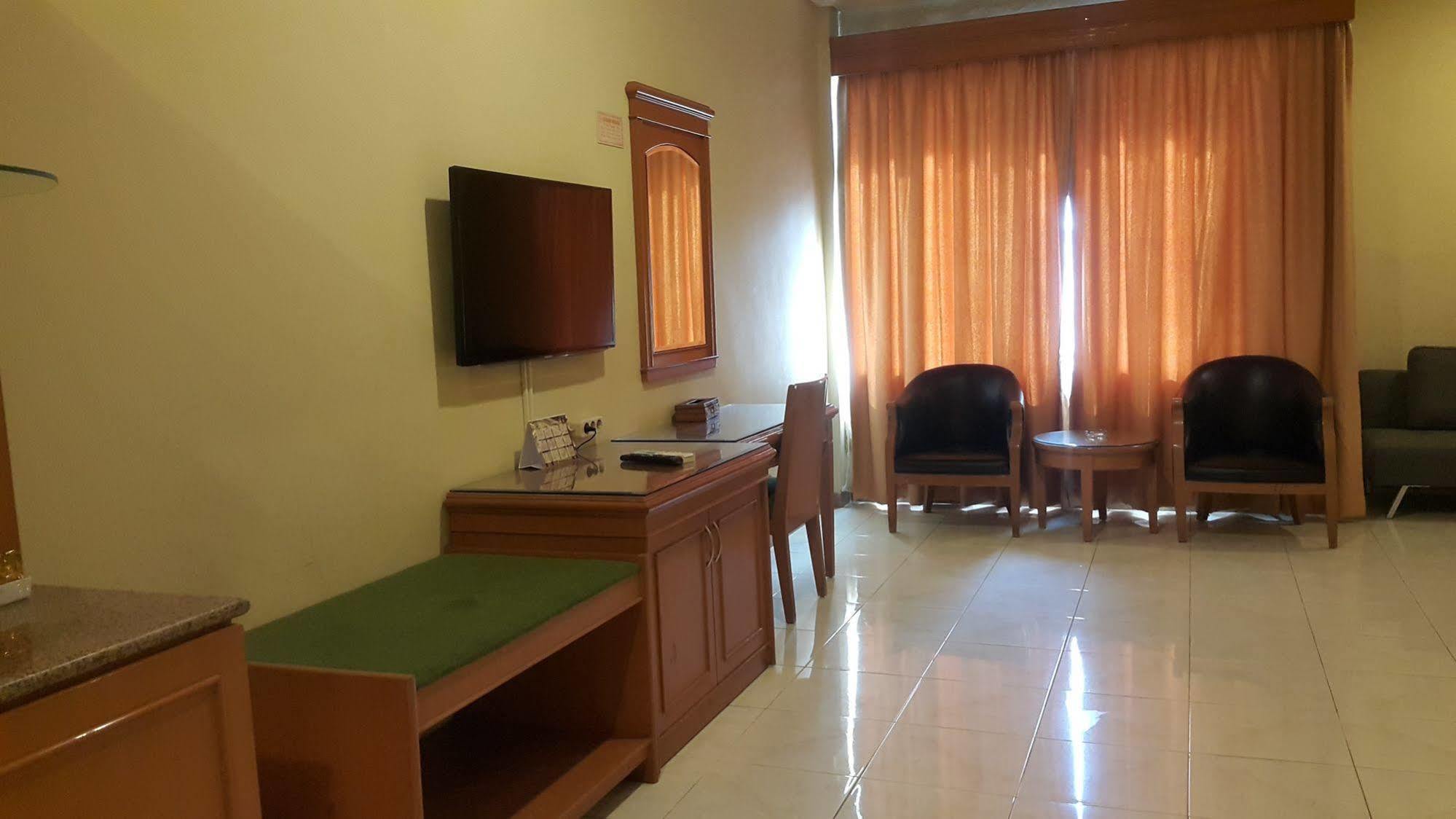 Hotel Maricaya มากาซาร์ ภายนอก รูปภาพ